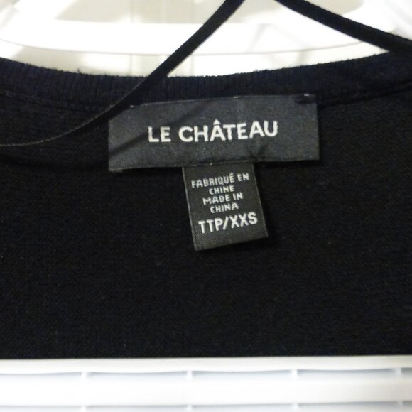 LE CHATEAU black deep v-neck short sleeve sweater top - Picture 3 of 9